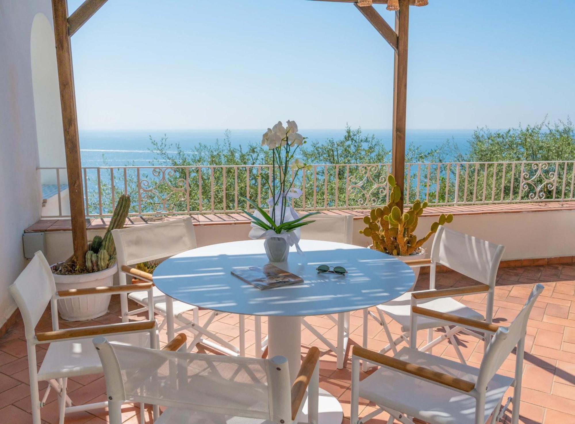 Amore Rentals - Villa Jacaranda Praiano Exteriér fotografie